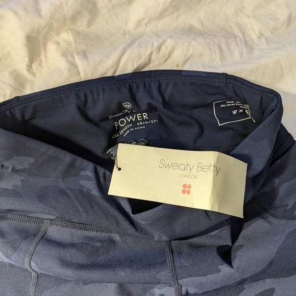 Bnwt Sweaty Betty Power legging in blue camo - Picture 4 of 5